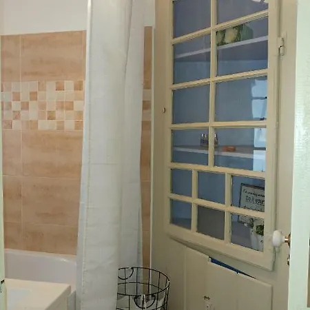 Charming Historical Apartman